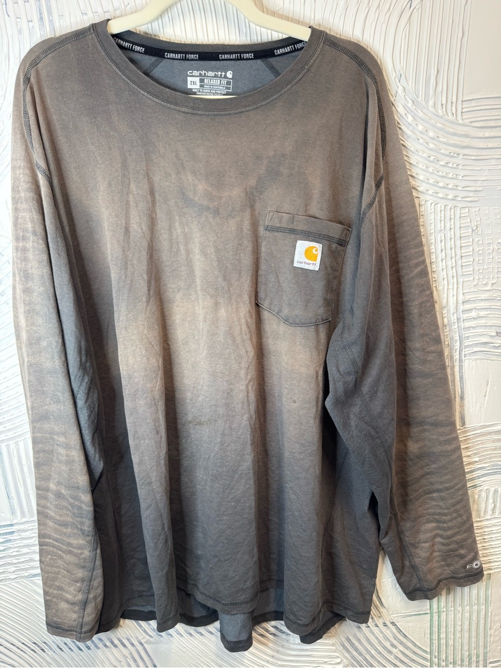 Carhartt Men's Long-Sleeve Pocket Tee in Washed Gray-Brown N0565